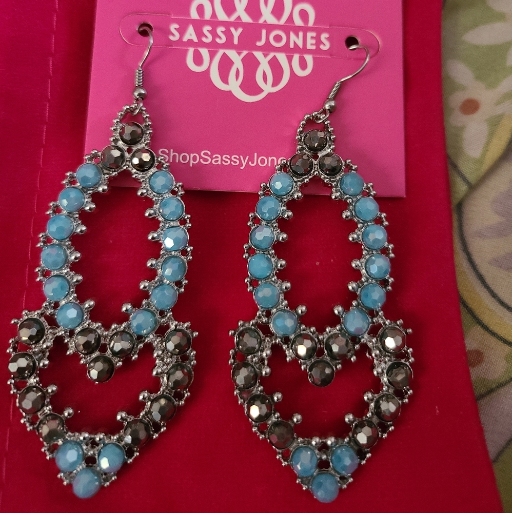 SJ MALIA DANGLES